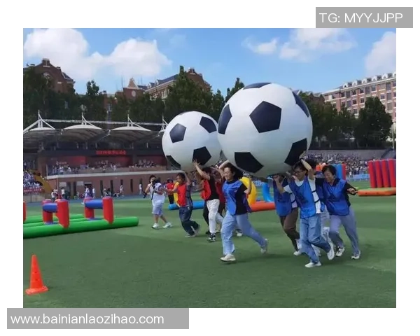 操场上同学们踢足球的欢声笑语与团结合作的精神交织在一起